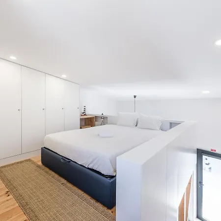 בית נופש Guestready - The New Pateo Da Lapa - Casa 3 פורטו